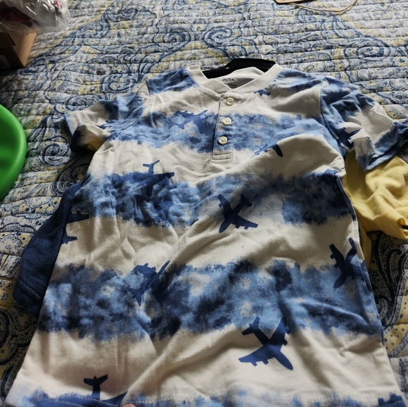Tee and short sets - Picture 1 of 3